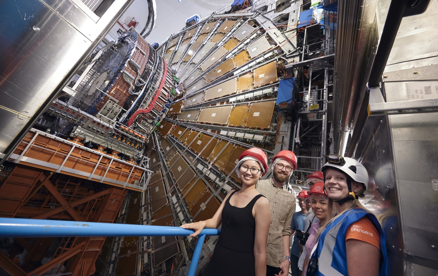 Students in front of the ATLAS instrument